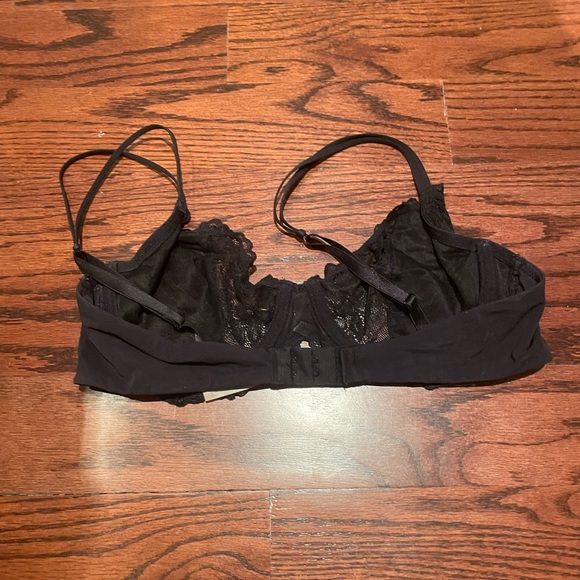 Triumph lace bra - Picture 3 of 4